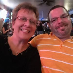 Meet your Posher, Elena